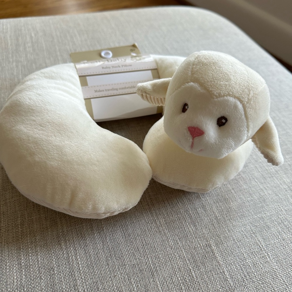 KellyBaby Cream Lamb Baby Travel Neck Pillow NWT